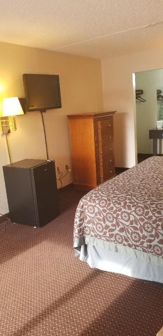 Americas Best Value Inn Holly Springs Eksteriør billede